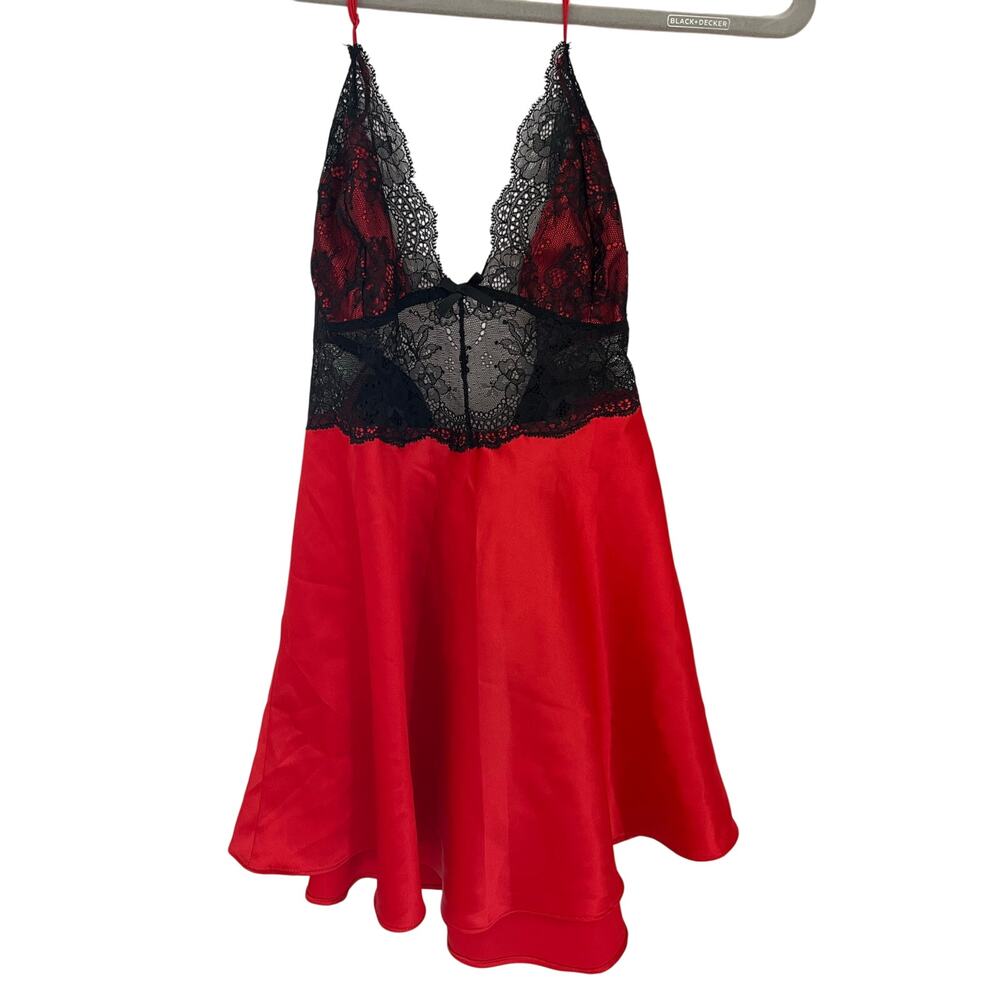 Victoria’s Secret Red & Black Satin Y2K Halter Chemise Babydoll Nightie size M